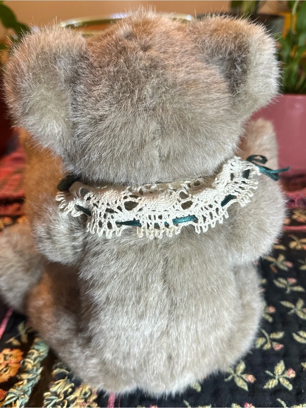 Vintage Teddy Bear Company Jointed Plush Rare Excellent Condition Lace Colar